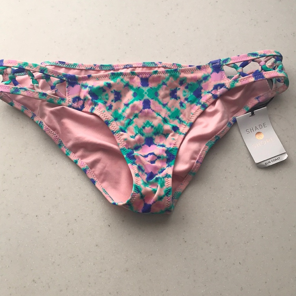 Light Pink Bikini Bottom 💕👙🌊